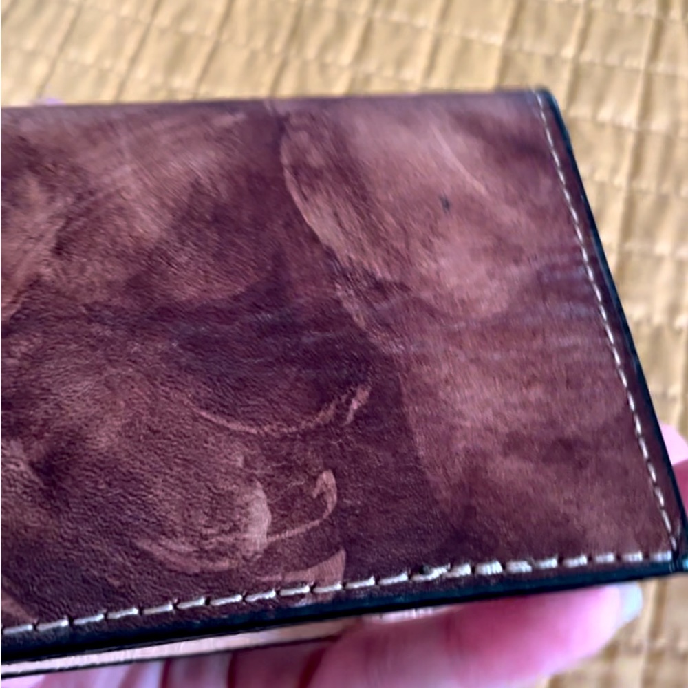 New Hand Made Tooled Leather Wallet with Floral Design - Picture 7 of 12